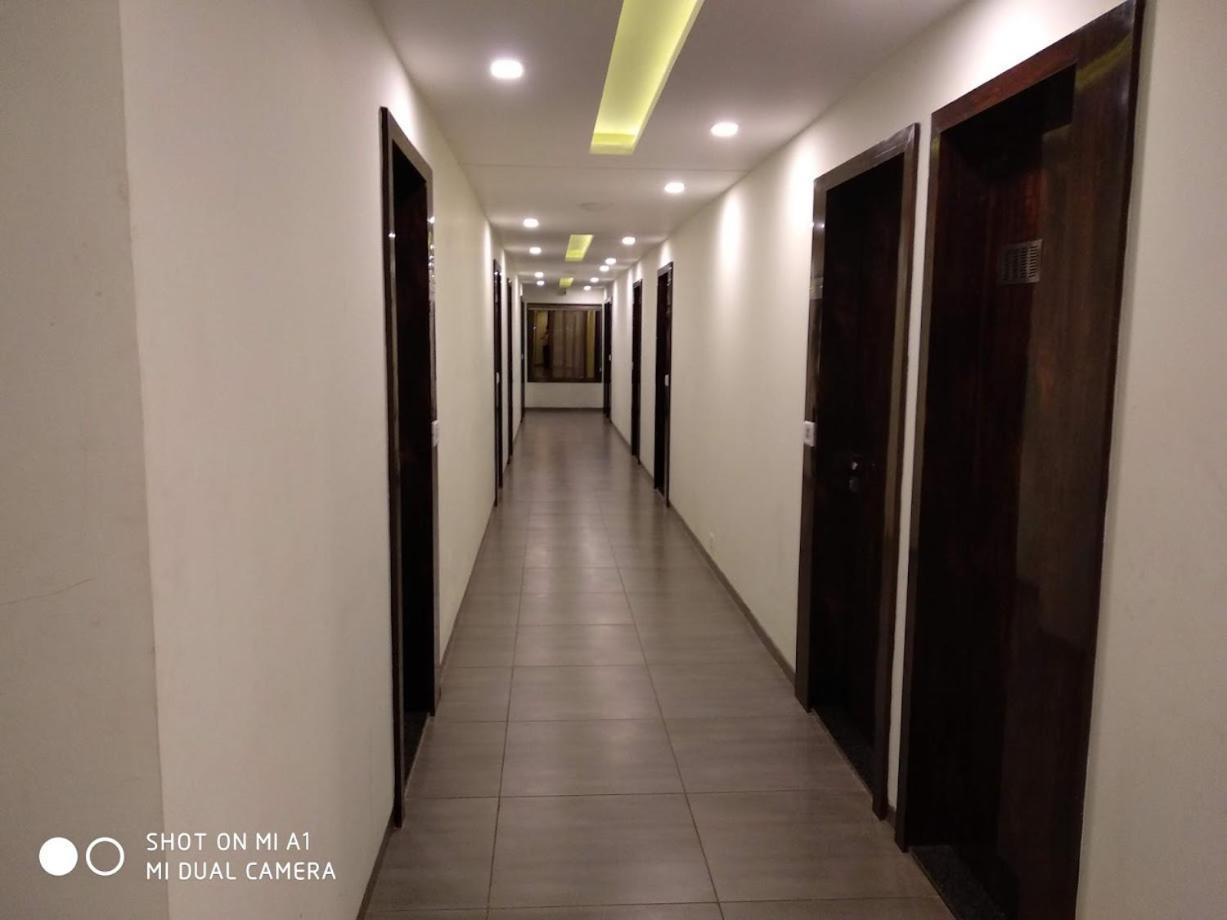 Kheda Hotel Sammati מראה חיצוני תמונה